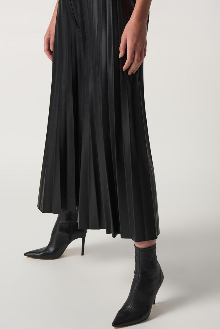 Pantalon jupe-culotte plissé en similicuir