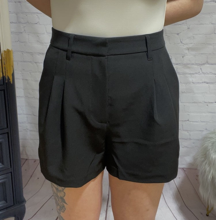 RD Brynn Suit Pleated Short