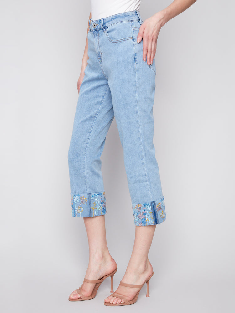 Embroidered Cuff Cropped Pant