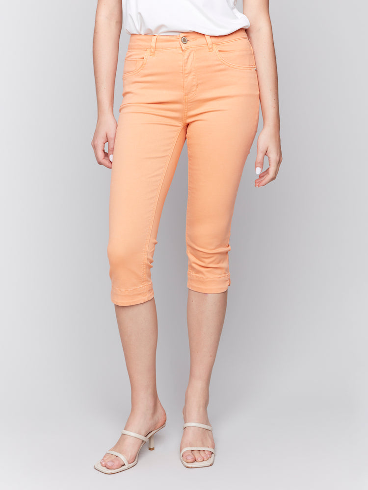 Knee High Capri Twill Pants