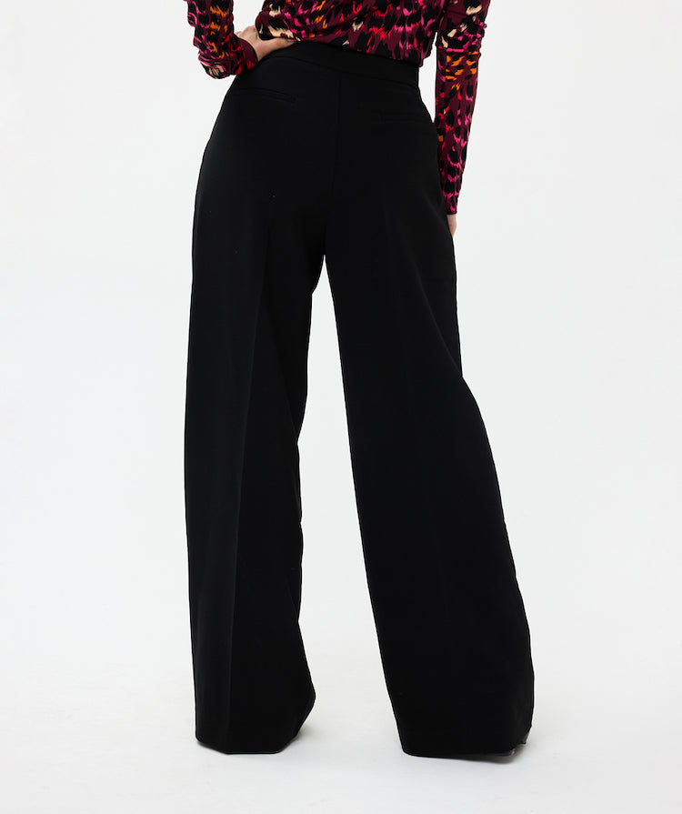 Wide Leg Trouser