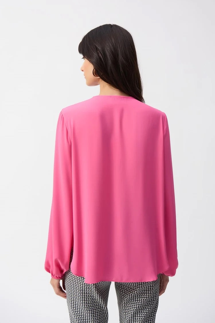 V-neck Puff-sleeve Pullover