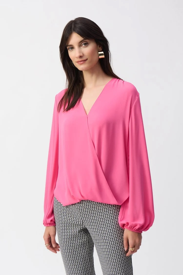 V-neck Puff-sleeve Pullover