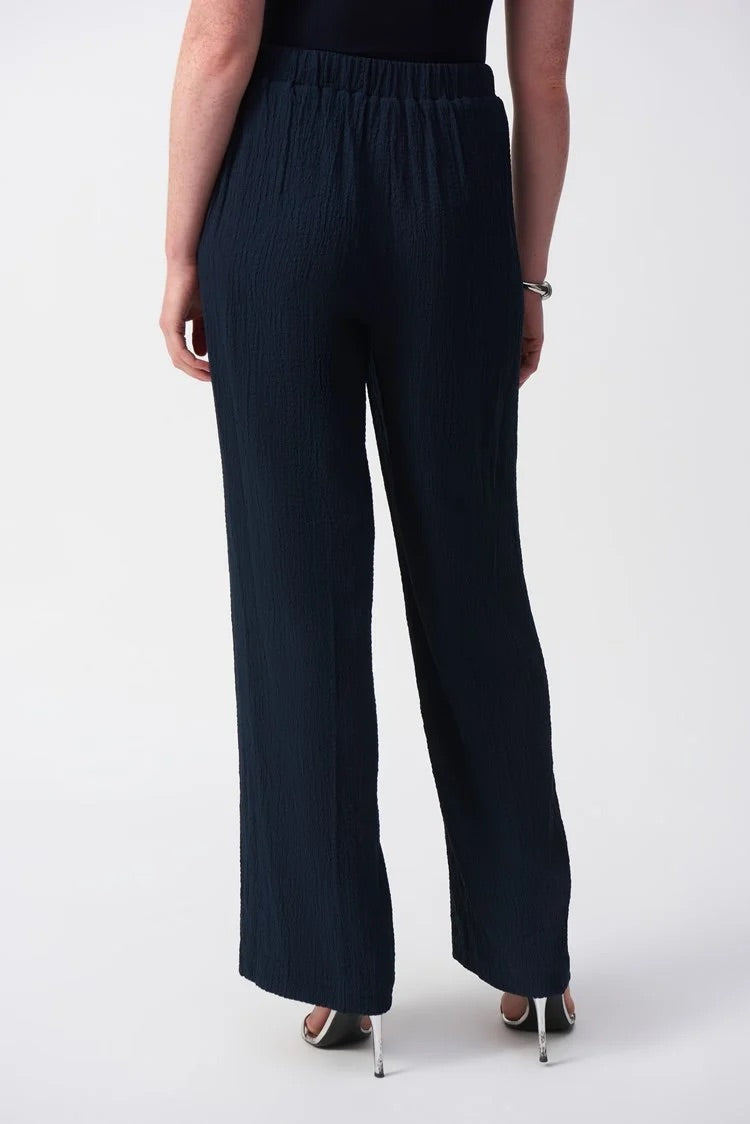 Relaxed Mid-rise Trousers