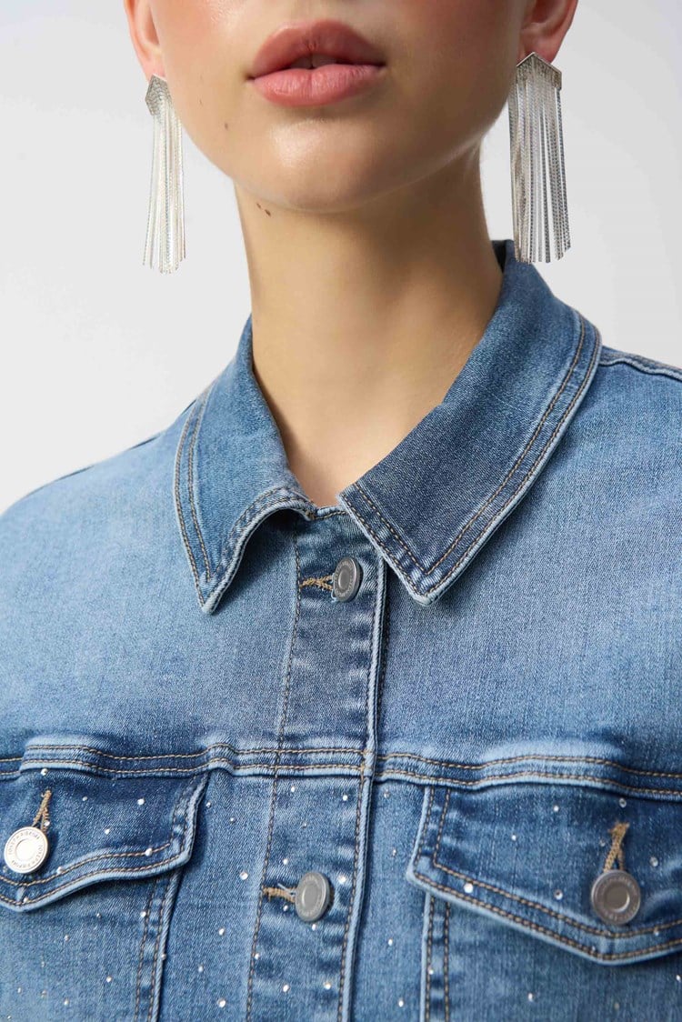 Casual Denim Jacket With Frayed Hem