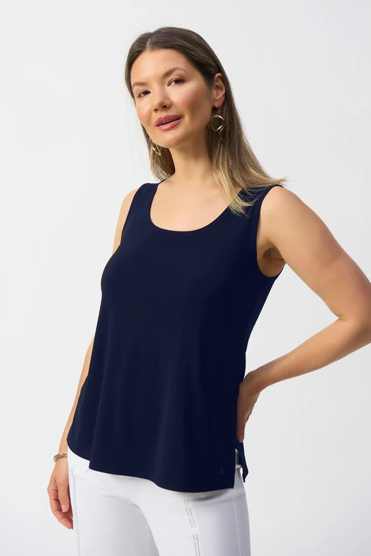 Sleeveless Scoop Neck Pullover