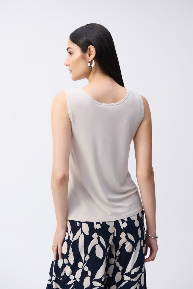 Sleeveless Scoop Neck Pullover