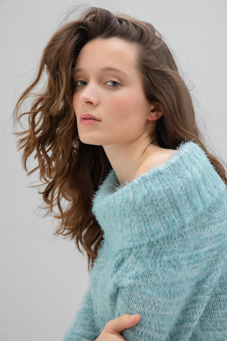 Sweater With Chunky Rib Cuff Hem And Neck