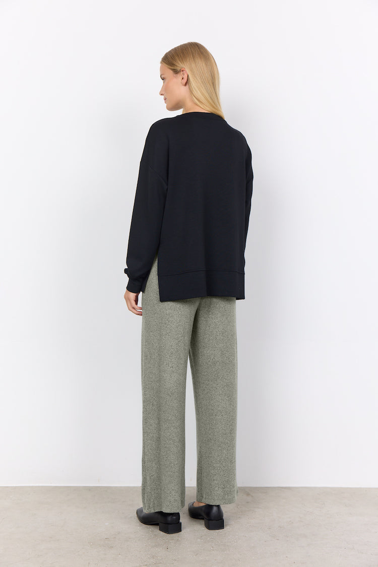 Banu Crew Neck Pullover