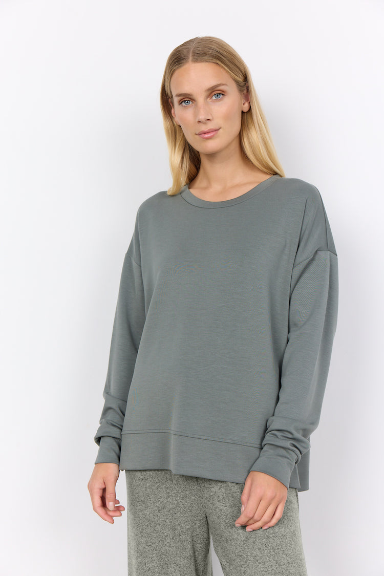 Banu Crew Neck Pullover