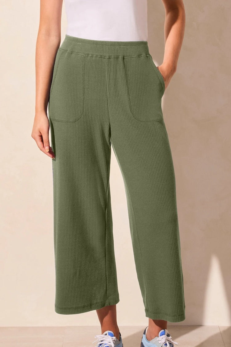 Textured Pull-on Capri