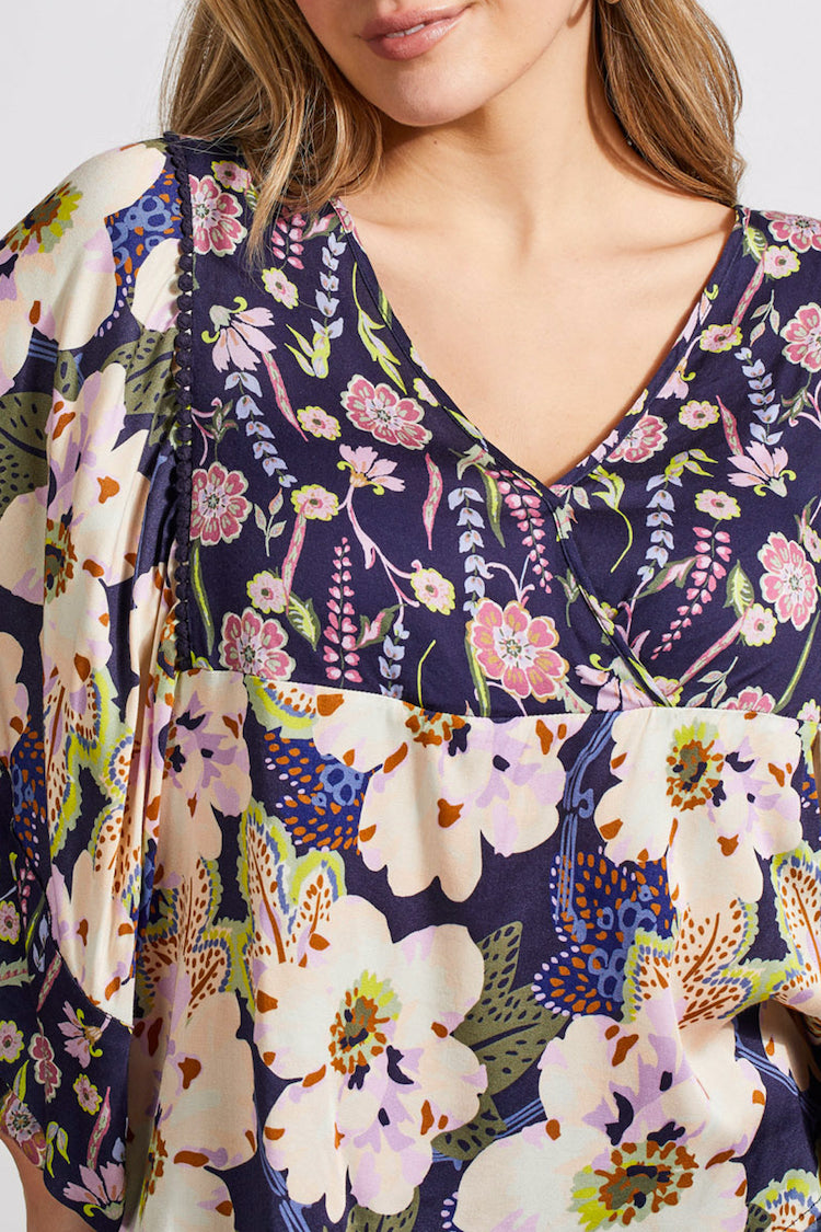 Floral Print Blouse With Flowy Sleeves