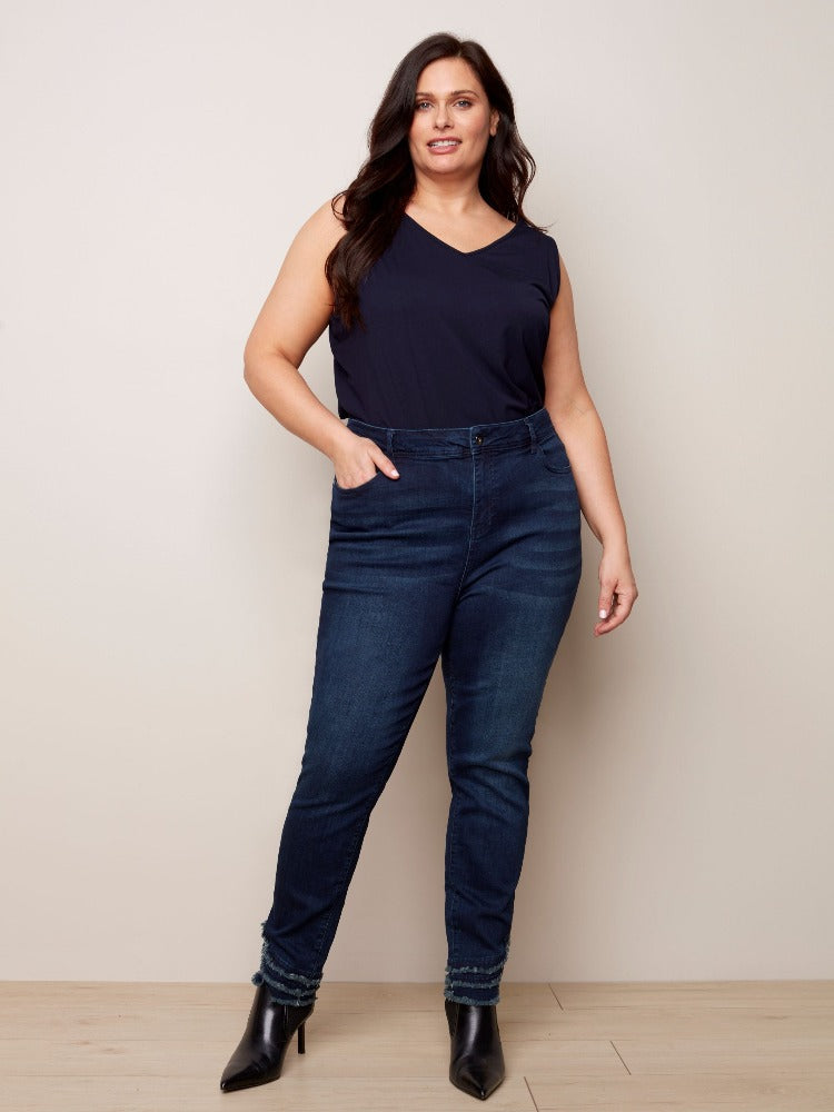 Curvy Frayed Hem Jeans